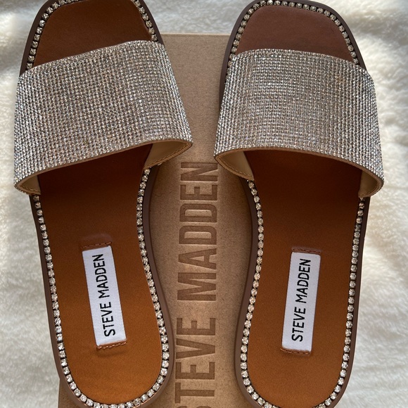 Steve Madden Shoes - Brand New Steve Madden rhinestone sandles. Fits like a 7. Size Womens 7.5